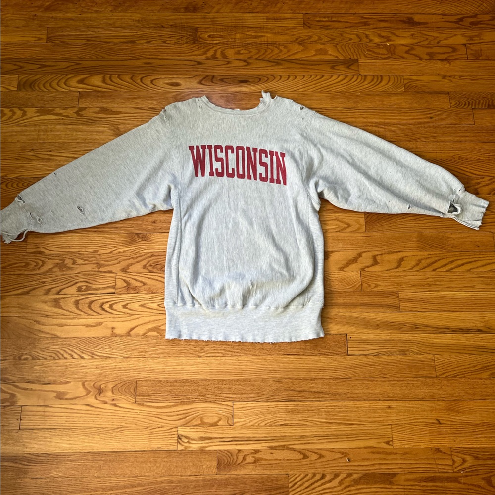 Champion Wi. Crewneck